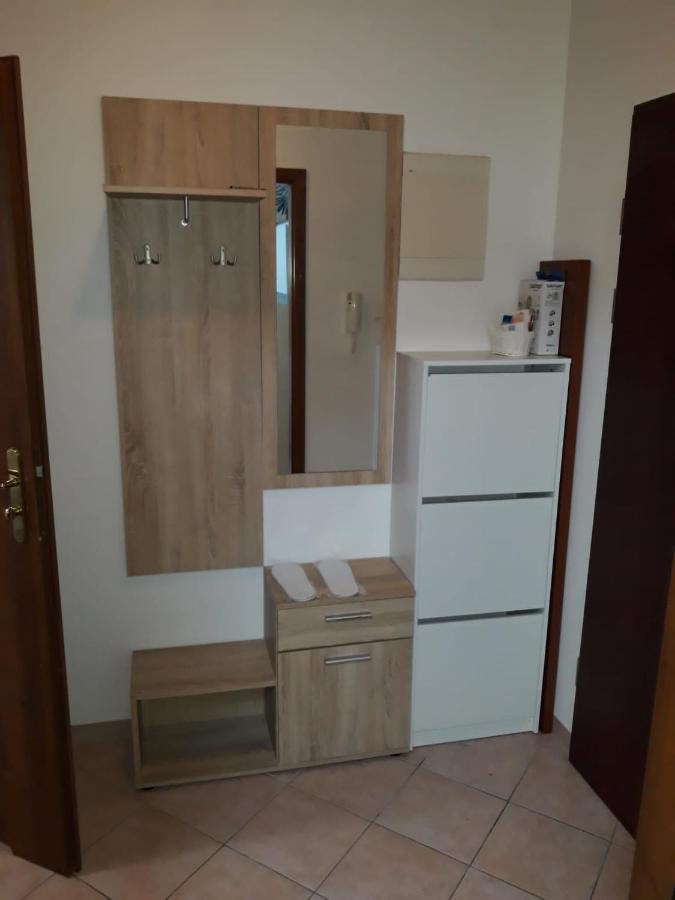 Domola Apartament *